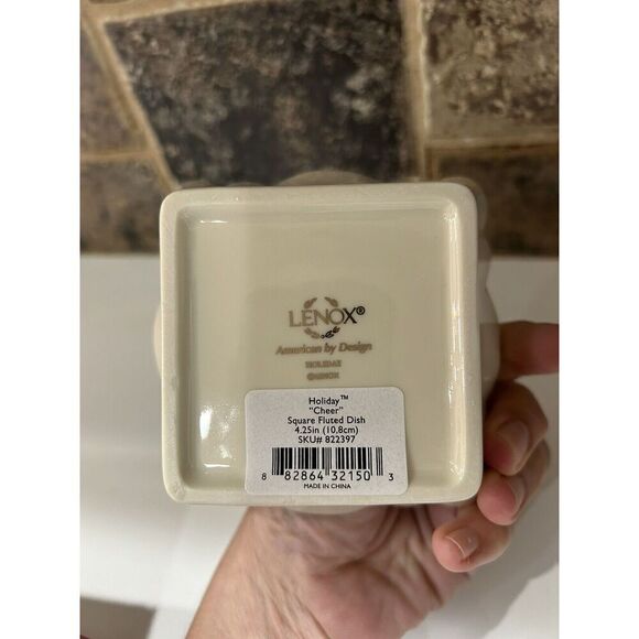 New In Box Lenox Holiday Square Fluted Dish "Cheer" w/ Original Box And Tags. - Picture 4 of 7